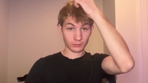 Snapshot of oliver_beck chatting on 12.27.24 Oliver Beck online show from 12.27.24