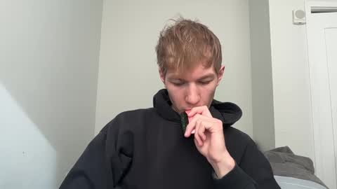 Snapshot of oliver_beck chatting on 02.13.25 Oliver Beck online show from 02.13.25