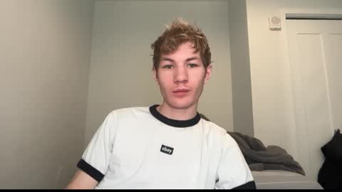 Snapshot of oliver_beck chatting on 02.24.25 Oliver Beck online show from 02.24.25