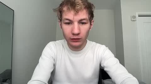 Snapshot of oliver_beck chatting on 03.02.25 Oliver Beck online show from 03.02.25