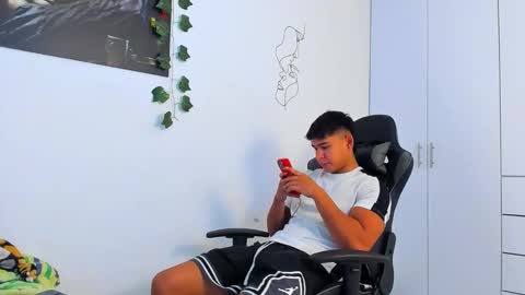 Oliver bray online show from 12.16.25