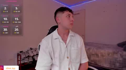 oliveeer online show from 04.19.26