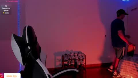 oliveeer online show from 04.26.26