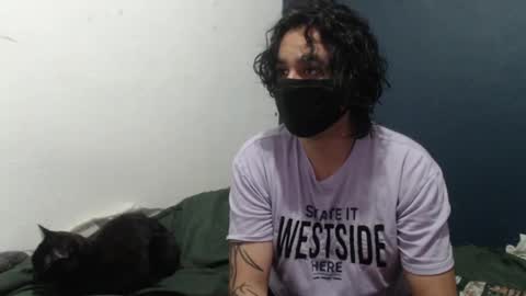 oliver_laid_2023 online show from 12.04.24