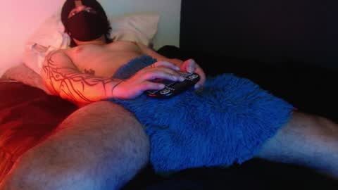 oliver_laid_2023 online show from 12.27.24