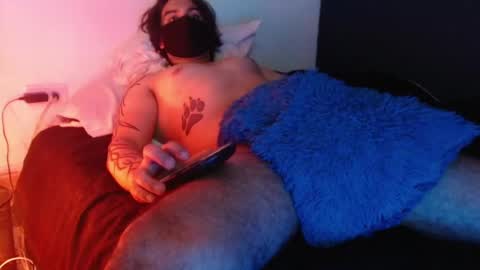 oliver_laid_2023 online show from 12.28.24