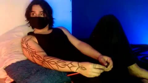 oliver_laid_2023 online show from 01.12.25