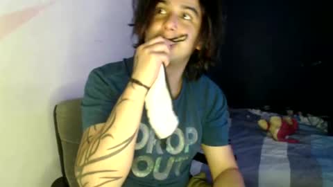 oliver_laid_2023 online show from 02.12.25