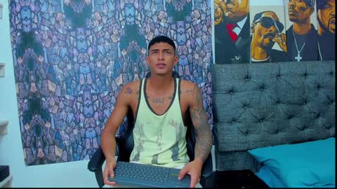 Snapshot of oliver_smith_2 chatting on 01.05.25 oliver_smith_2 online show from 01.05.25