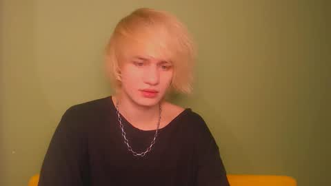 Snapshot of oliver_sweet_ chatting on 01.07.25 Oliver online show from 01.07.25