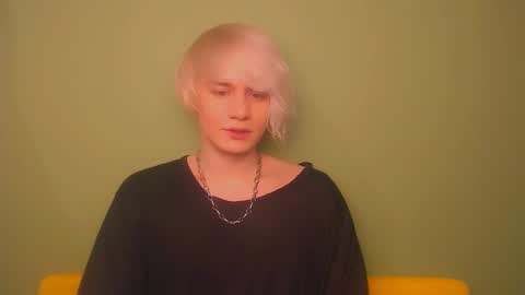 Snapshot of oliver_sweet_ chatting on 03.02.25 Oliver online show from 03.02.25