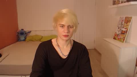 Snapshot of oliver_sweet_ chatting on 09.23.25 Oliver online show from 09.23.25