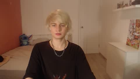 Snapshot of oliver_sweet_ chatting on 10.09.25 Oliver online show from 10.09.25