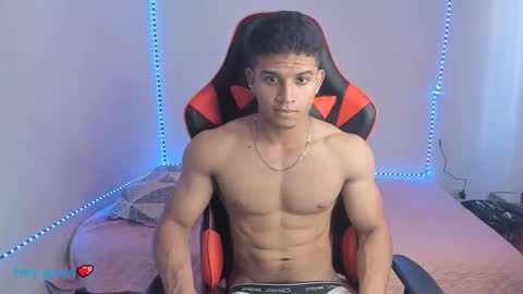 Snapshot of oliver_thompsson chatting on 12.01.24 oliver thompsson online show from 12.01.24