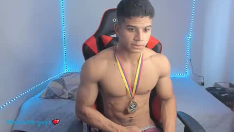 Snapshot of oliver_thompsson chatting on 12.16.24 oliver thompsson online show from 12.16.24