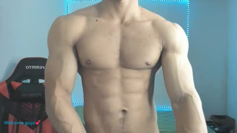 Snapshot of oliver_thompsson chatting on 02.10.26 oliver thompsson online show from 02.10.26