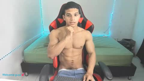 Snapshot of oliver_thompsson chatting on 02.16.26 oliver thompsson online show from 02.16.26