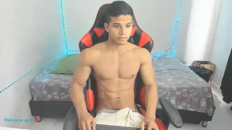 Snapshot of oliver_thompsson chatting on 03.06.26 oliver thompsson online show from 03.06.26