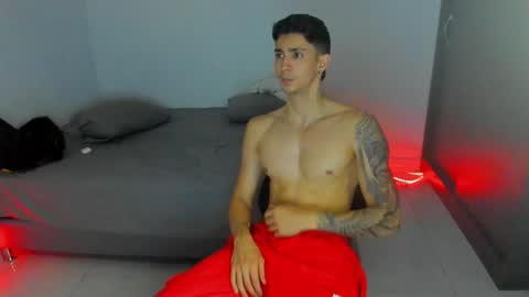 Snapshot of oliverbennet chatting on 02.26.25 Oliver bennet online show from 02.26.25