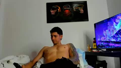 Snapshot of oliverbennet chatting on 10.10.25 Oliver bennet online show from 10.10.25