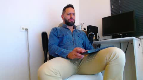 oliver online show from 04.13.26