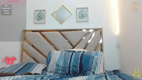 oliver saint online show from 04.18.26