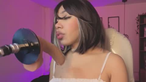 Olivia online show from 09.28.25