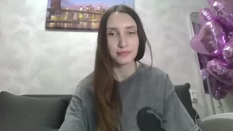 Snapshot of olivia_dream1 chatting on 02.19.25 Olivia online show from 02.19.25