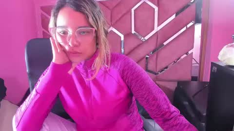  OLIVIA  online show from 02.04.25