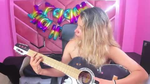  OLIVIA  online show from 02.05.25