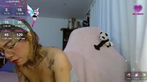 Olivia online show from 10.15.25