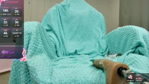 Olivia Hi guys Follow me  online show from 01.15.26