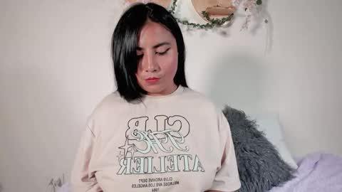 Olivia  happyness  online show from 12.17.24
