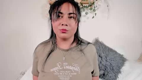Olivia  happyness  online show from 01.28.25