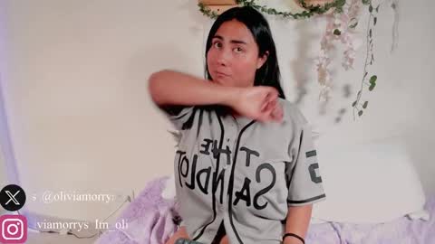 Olivia  happyness  online show from 02.22.25