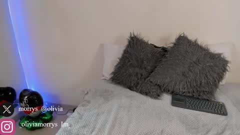 IG Im Oliviamorrys X OliviaMorrys online show from 11.21.25