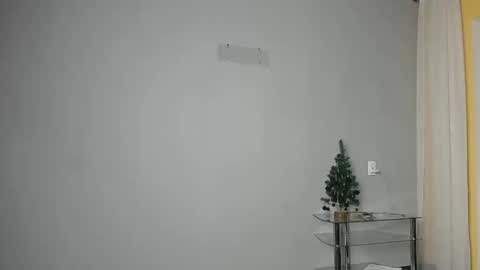 Olivia online show from 01.30.25