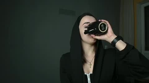 Olivia online show from 02.13.25