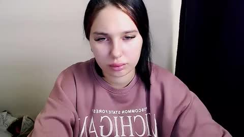 Olivia online show from 11.06.25