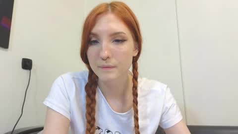  OLIVIA    online show from 12.11.24