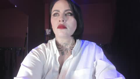   online show from 01.08.25