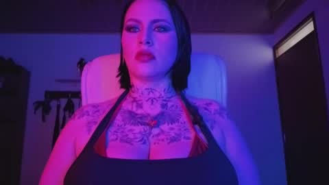 Snapshot of olivia_seex chatting on 10.25.25   online show from 10.25.25