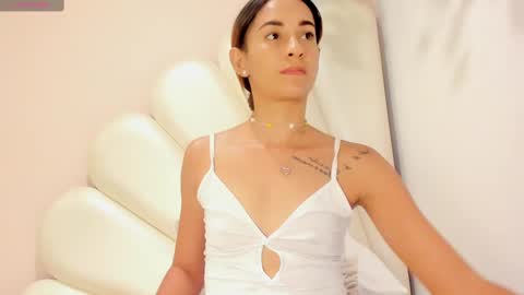 Snapshot of olivia_stevens_ chatting on 02.17.25 Olivia online show from 02.17.25