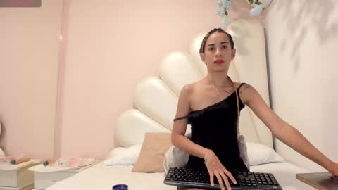 Snapshot of olivia_stevens_ chatting on 02.26.25 Olivia online show from 02.26.25