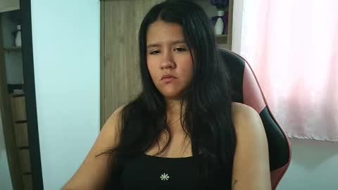 Olivia online show from 12.04.25