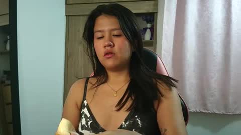 Olivia online show from 02.10.26