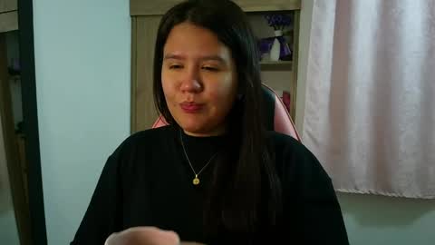 Olivia online show from 05.11.26