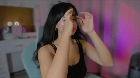 Snapshot of olivia_xd_ chatting on 03.02.25 Olivia online show from 03.02.25