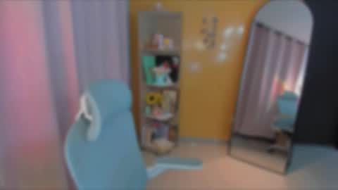 Snapshot of olivia_xd_ chatting on 10.21.25 Olivia online show from 10.21.25