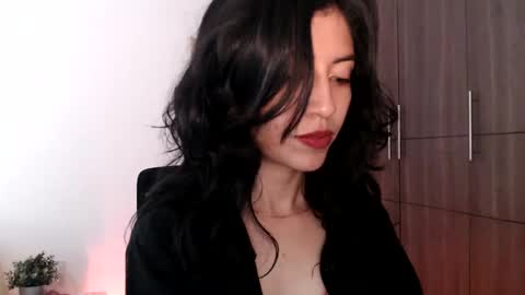 oliviaaa__ online show from 01.03.25